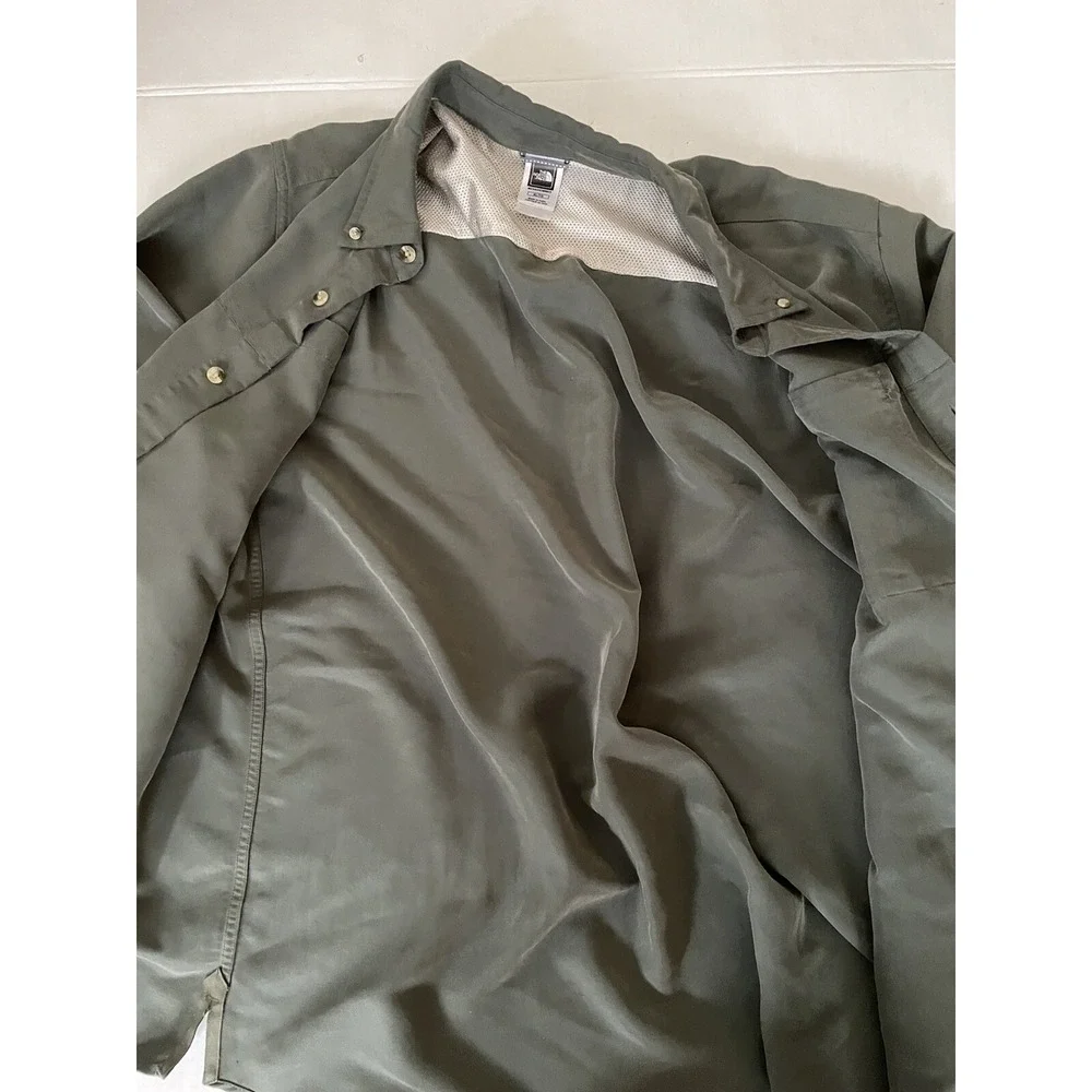 Vintage The North Face Adult Large L Front Pocket Button Down Shirt‎ Men Green
